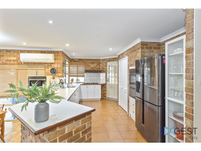 40 KESTREL PARADE, Ballajura WA 6066