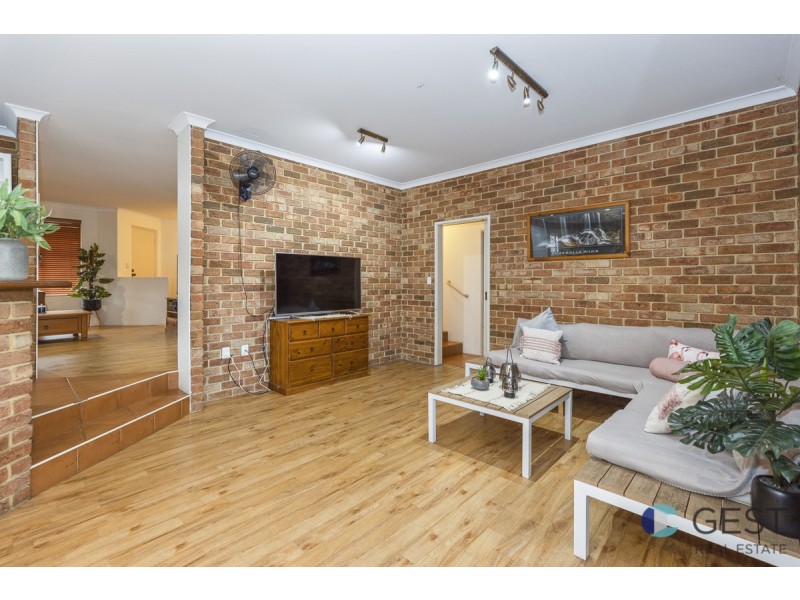 40 KESTREL PARADE, Ballajura WA 6066