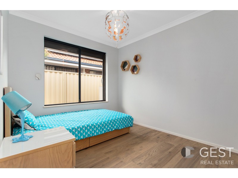 72 BETHWYN CIRCUIT, Madeley WA 6065