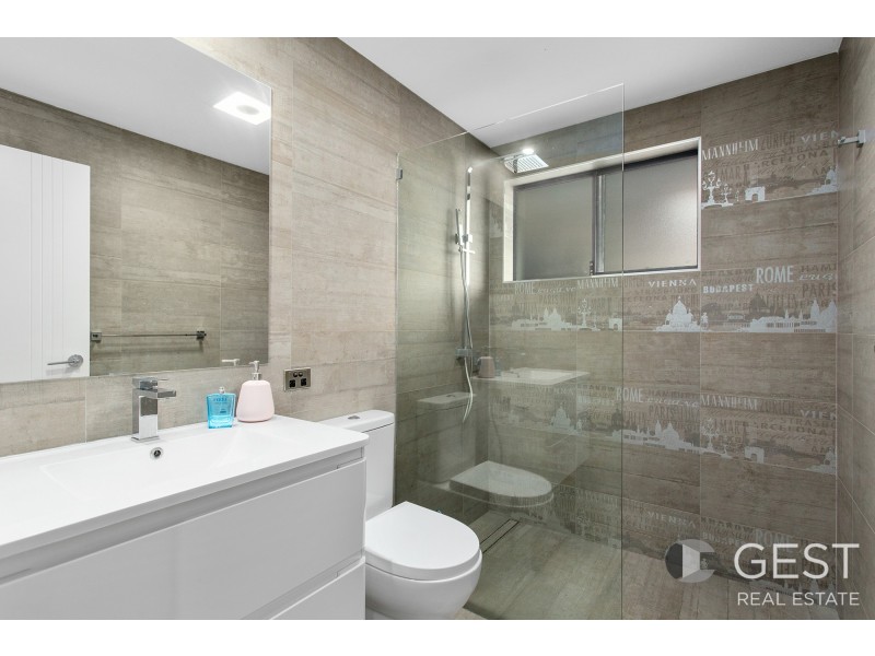 72 BETHWYN CIRCUIT, Madeley WA 6065