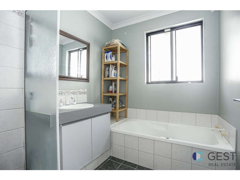 48 CLEVELAND COURT, Marangaroo WA 6064