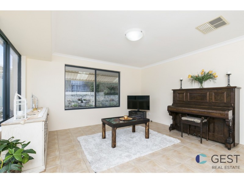 22 FIRMSTONE CIRCLE, Landsdale WA 6065