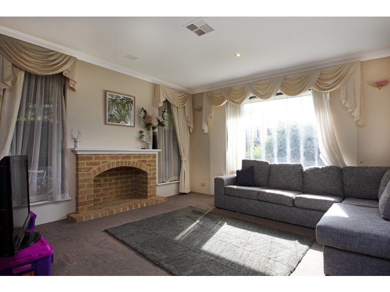 3 WHISTLER COURT, Ellenbrook WA 6069