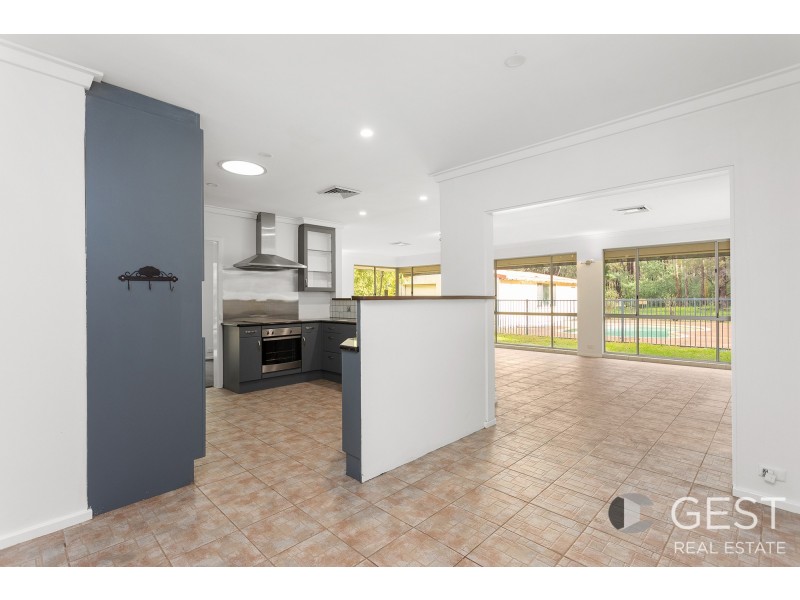 1115 STONEVILLE ROAD, Mundaring WA 6073