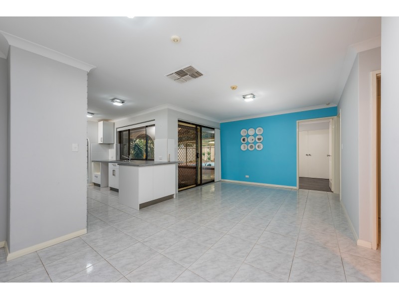 5 VENTURE RISE, Ballajura WA 6066