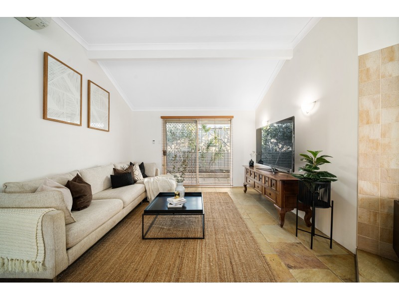 2 Tamar St, Palmyra WA 6157