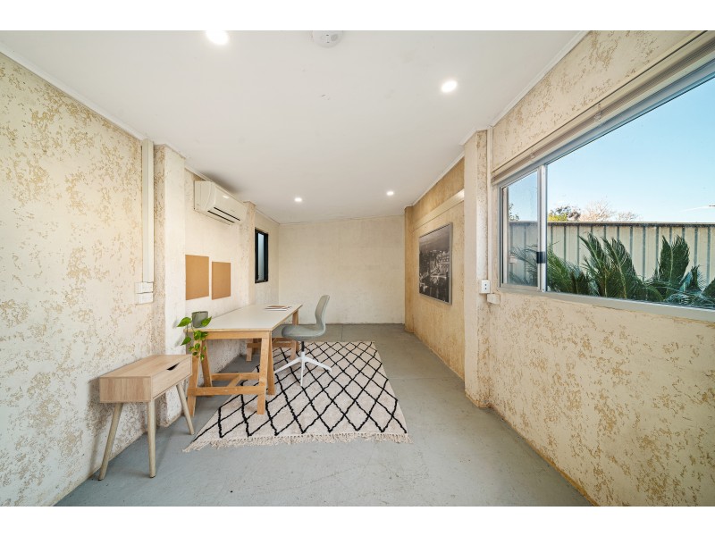 2 Tamar St, Palmyra WA 6157