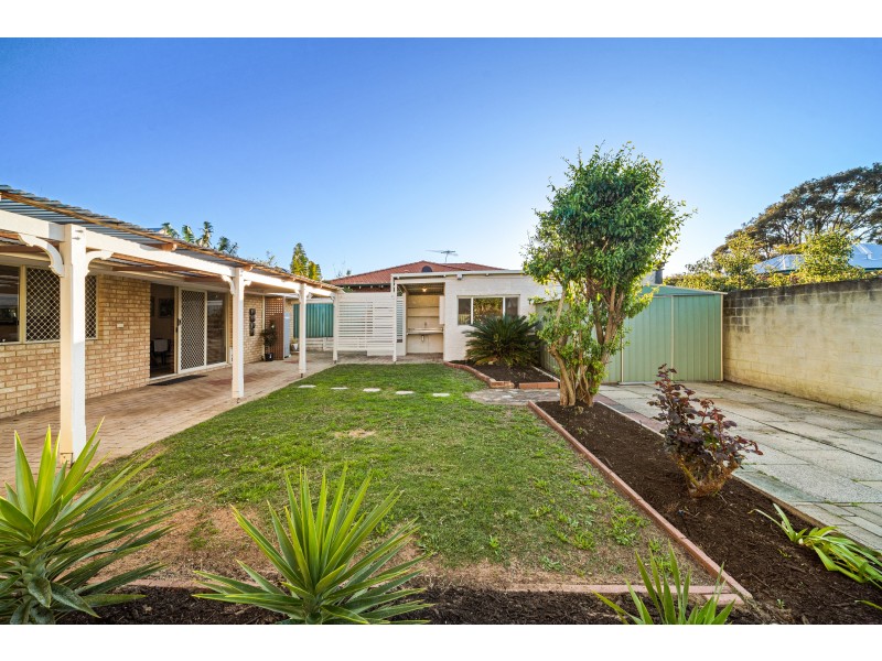 2 Tamar St, Palmyra WA 6157
