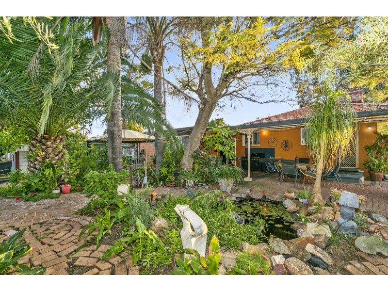 57 MEAKERS WAY, Girrawheen WA 6064