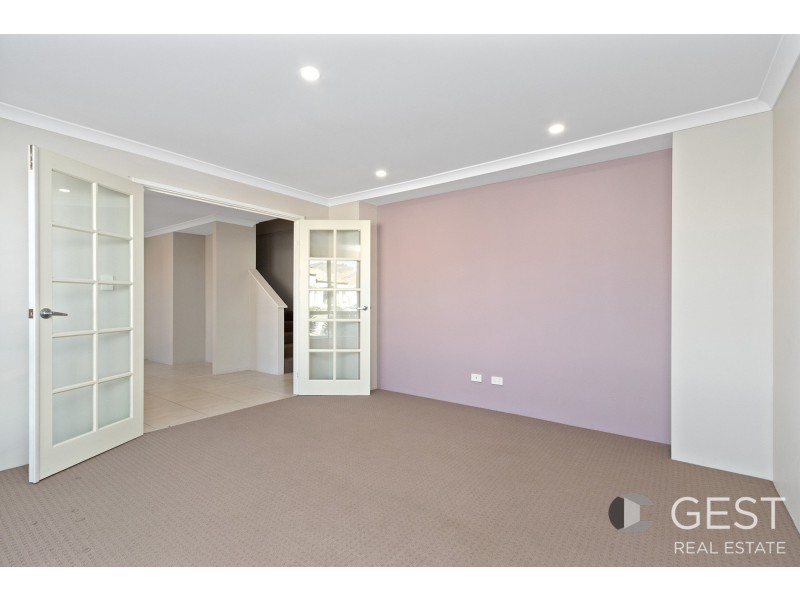 6 Birmingham Way, Darch WA 6065