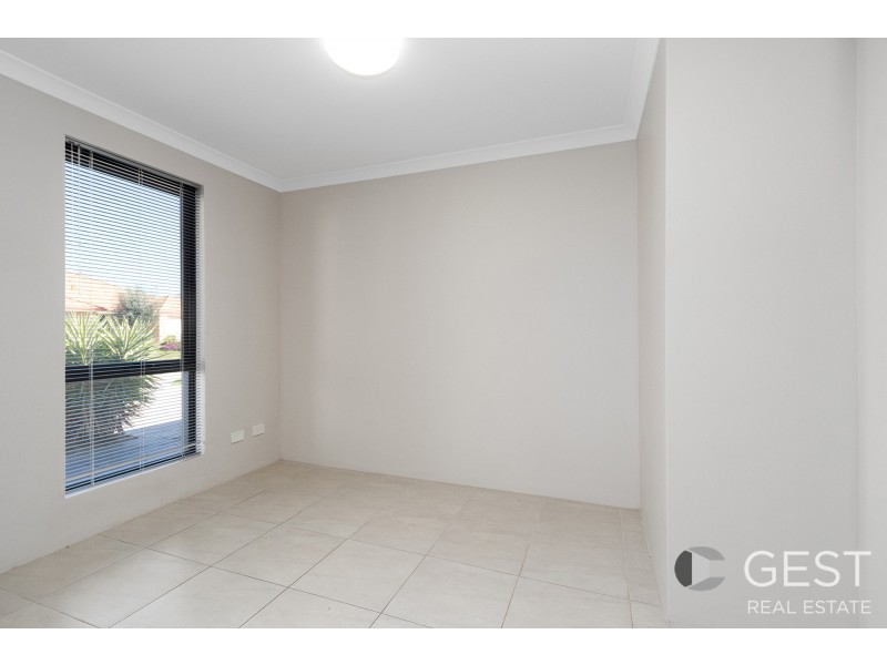 6 Birmingham Way, Darch WA 6065