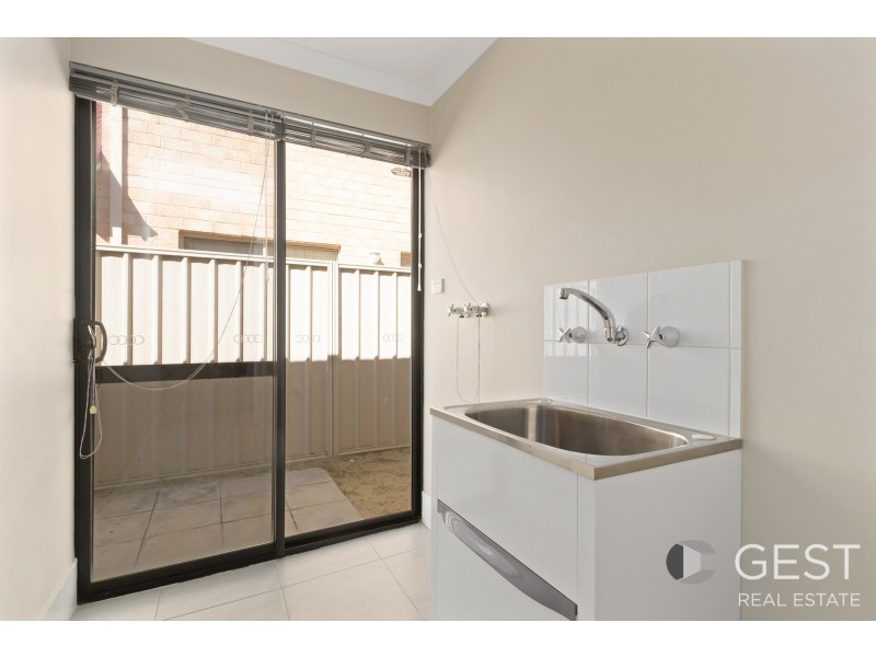 6 Birmingham Way, Darch WA 6065