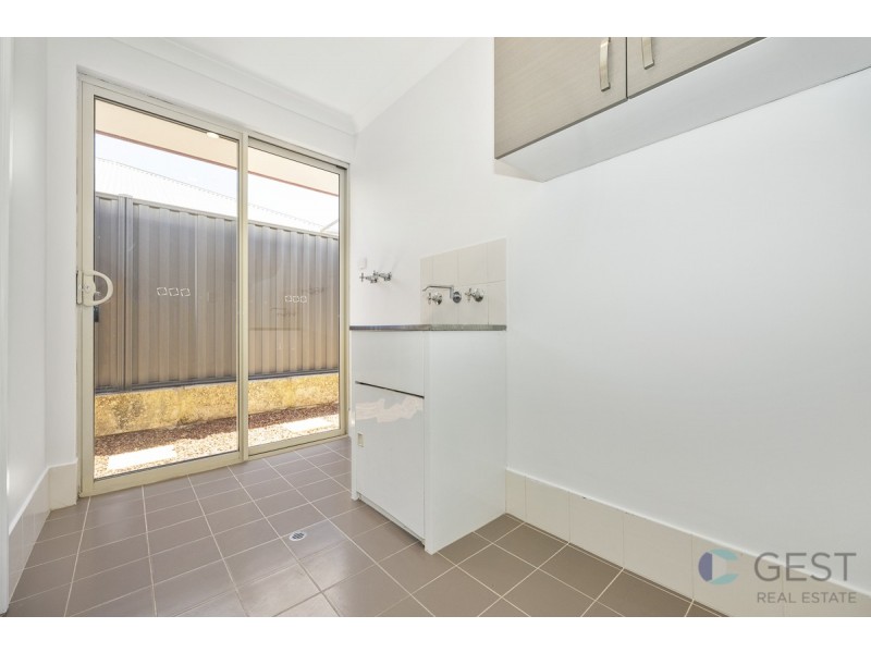 6 RAMEAU LINK, Aveley WA 6069