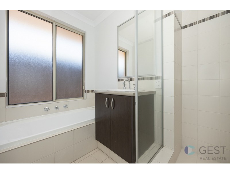 6 RAMEAU LINK, Aveley WA 6069