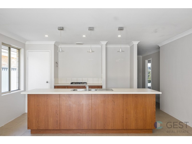 6 RAMEAU LINK, Aveley WA 6069