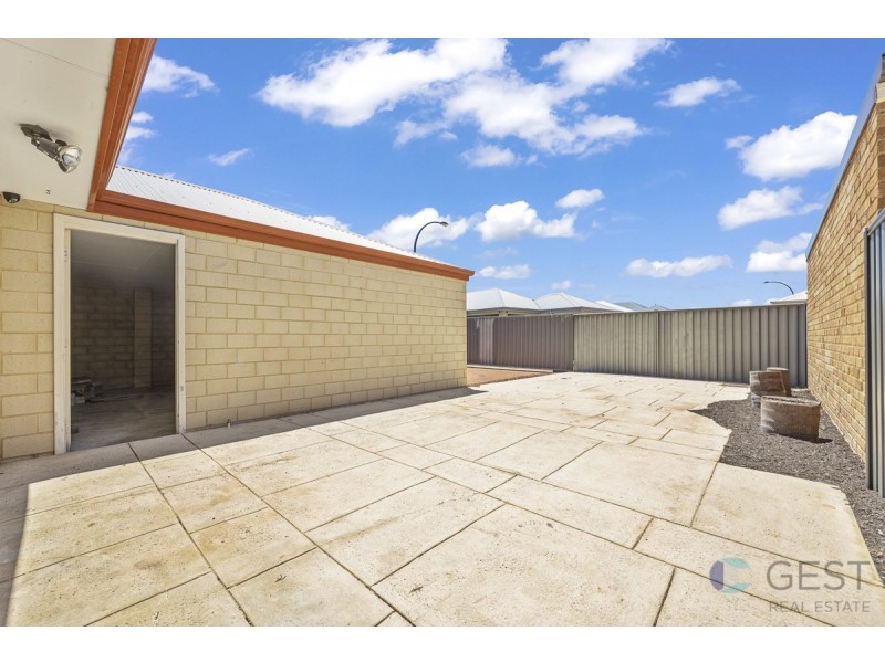 6 RAMEAU LINK, Aveley WA 6069