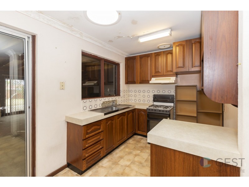 44 CURTIS WAY, Girrawheen WA 6064