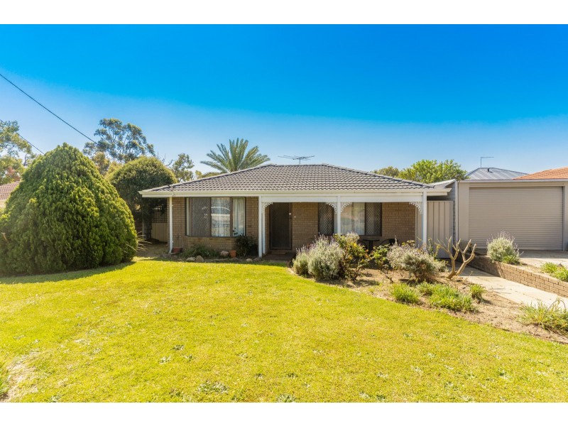 4 GYPSUM COURT, Koondoola WA 6064
