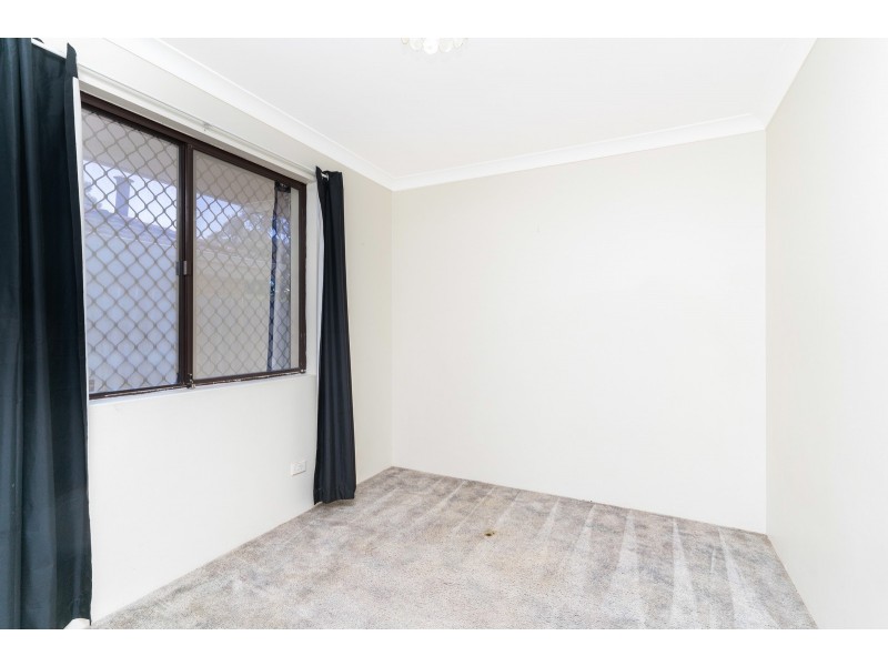 4 GYPSUM COURT, Koondoola WA 6064