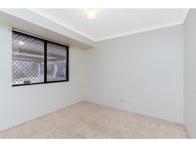 4 GYPSUM COURT, Koondoola WA 6064