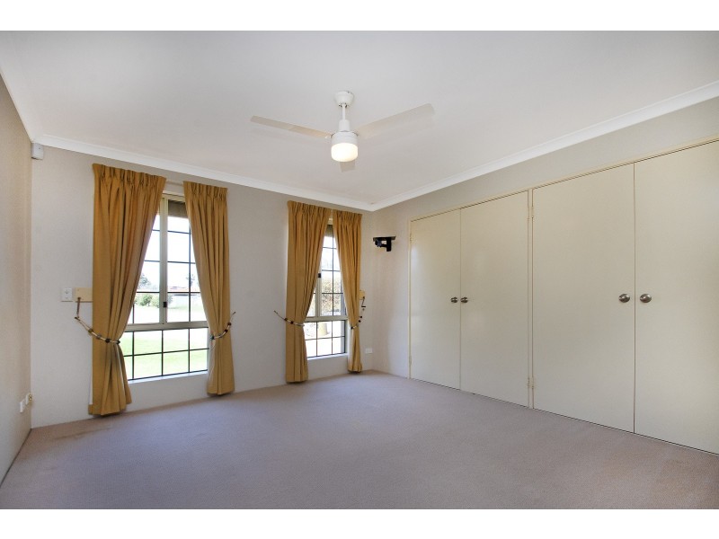10A ELAND PLACE, Marangaroo WA 6064