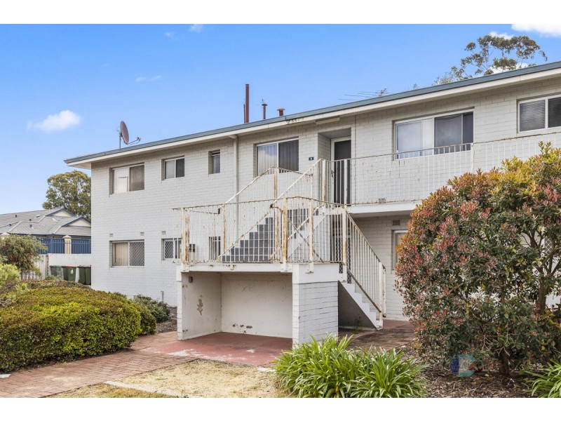 8/26 SALCOTT ROAD, Girrawheen WA 6064