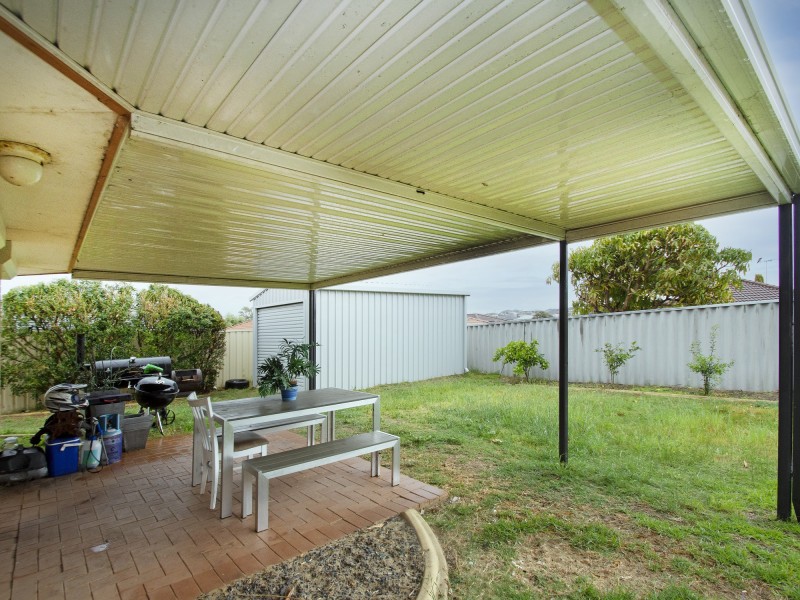 9 HUDLESTON RISE, Alexander Heights WA 6064