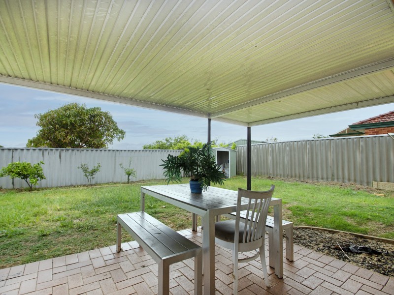 9 HUDLESTON RISE, Alexander Heights WA 6064