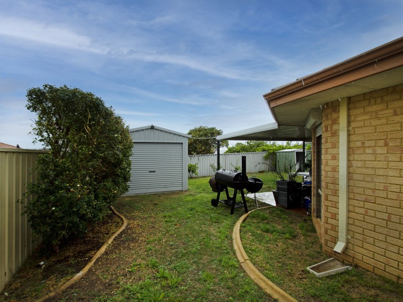 9 HUDLESTON RISE, Alexander Heights WA 6064