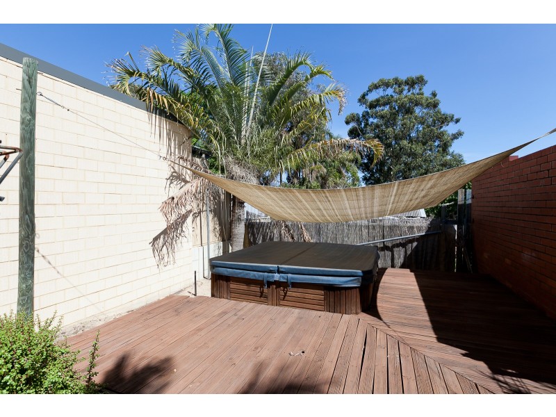 37 POINTER WAY, Girrawheen WA 6064