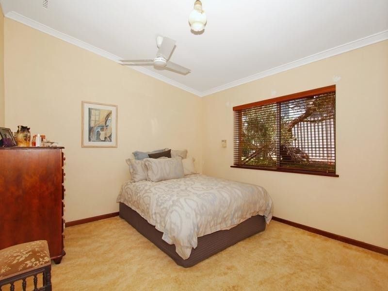 13 SANDERSON STREET, Embleton WA 6062