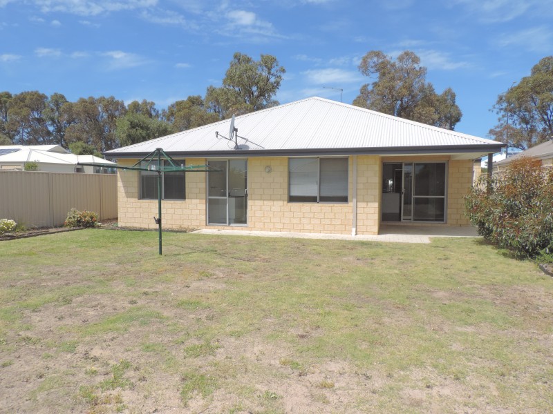 69 COTTESLOE CRESCENT, Secret Harbour WA 6173