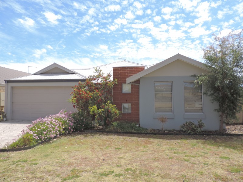 69 COTTESLOE CRESCENT, Secret Harbour WA 6173