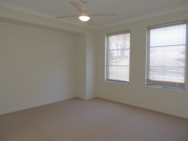 69 COTTESLOE CRESCENT, Secret Harbour WA 6173