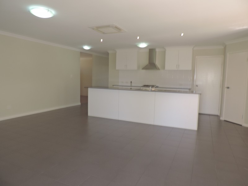 69 COTTESLOE CRESCENT, Secret Harbour WA 6173