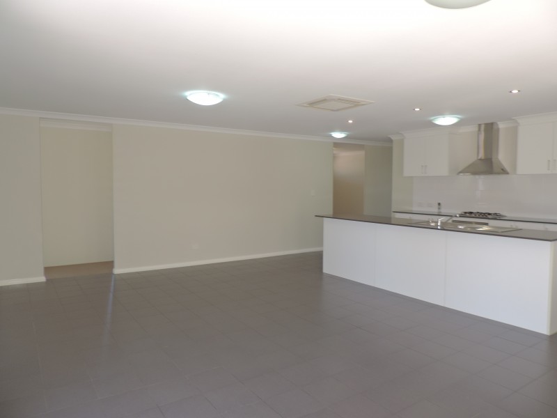 69 COTTESLOE CRESCENT, Secret Harbour WA 6173