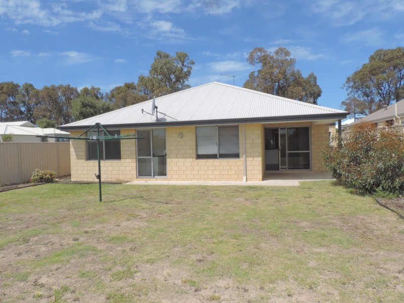 69 COTTESLOE CRESCENT, Secret Harbour WA 6173