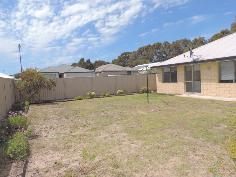 69 COTTESLOE CRESCENT, Secret Harbour WA 6173