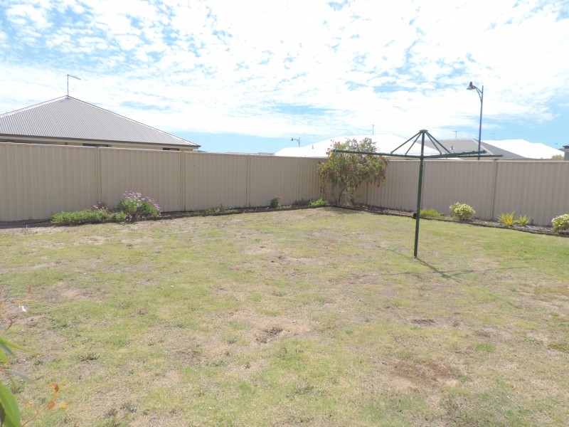 69 COTTESLOE CRESCENT, Secret Harbour WA 6173