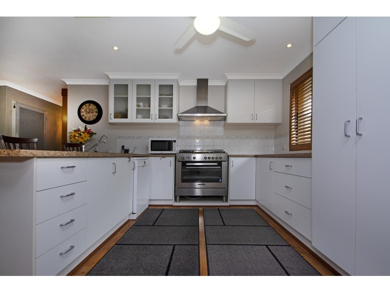 10 EVINGTON PASS, Landsdale WA 6065