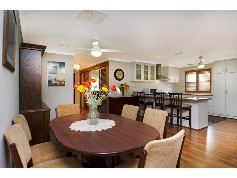 10 EVINGTON PASS, Landsdale WA 6065