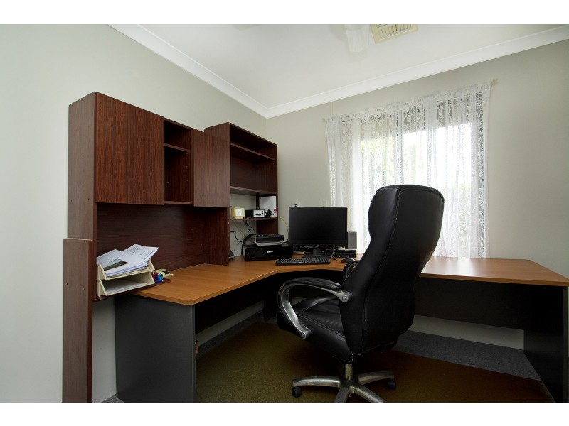 10 EVINGTON PASS, Landsdale WA 6065