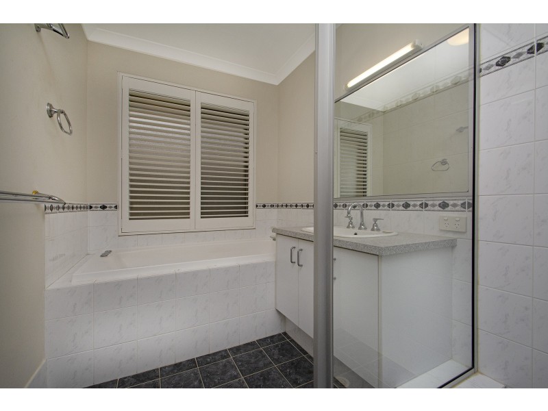 10 EVINGTON PASS, Landsdale WA 6065