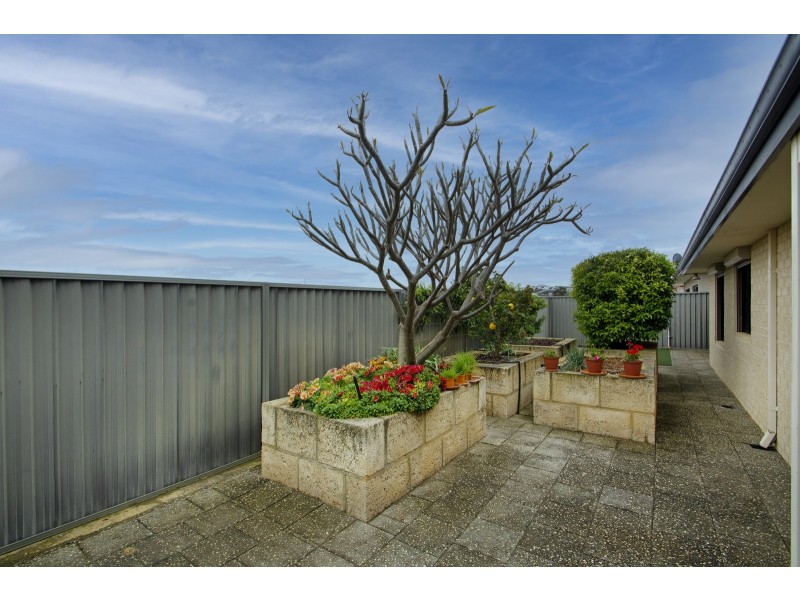 10 EVINGTON PASS, Landsdale WA 6065