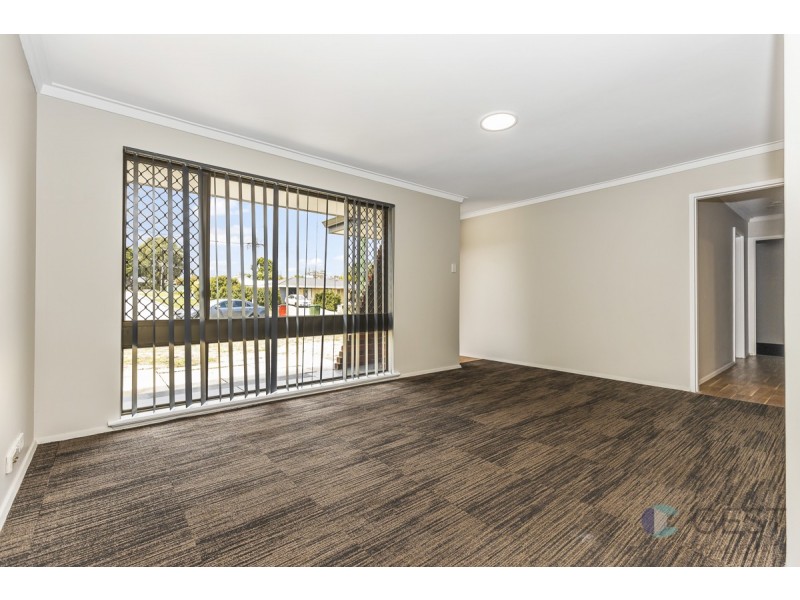 27 CLOVER SQUARE, Girrawheen WA 6064