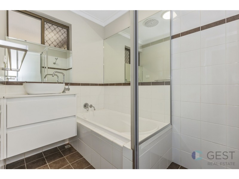 27 CLOVER SQUARE, Girrawheen WA 6064