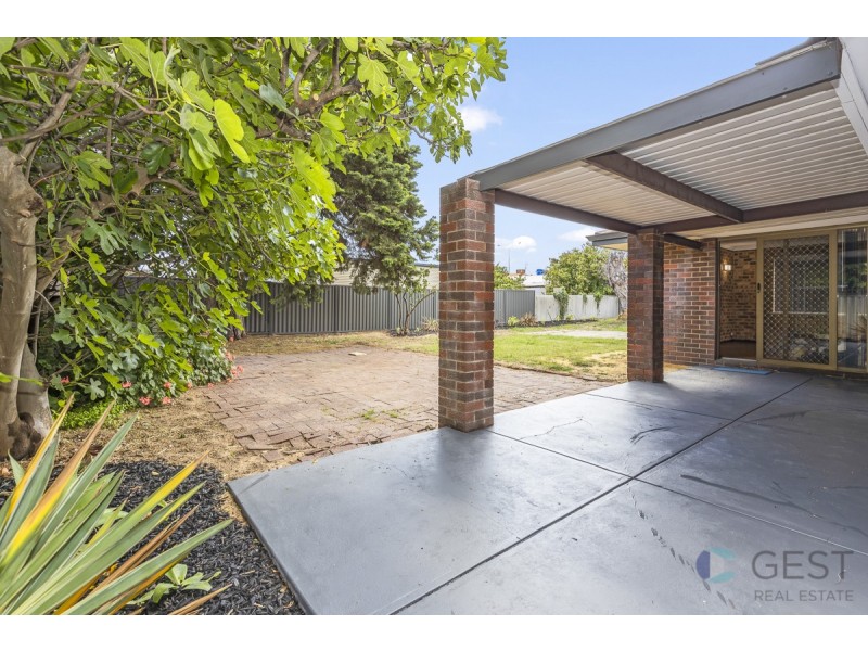 27 CLOVER SQUARE, Girrawheen WA 6064
