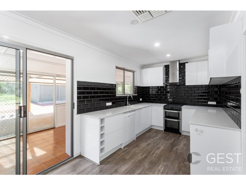 1075 STONEVILLE ROAD, Mundaring WA 6073