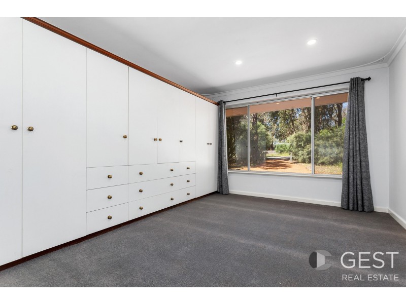 1075 STONEVILLE ROAD, Mundaring WA 6073