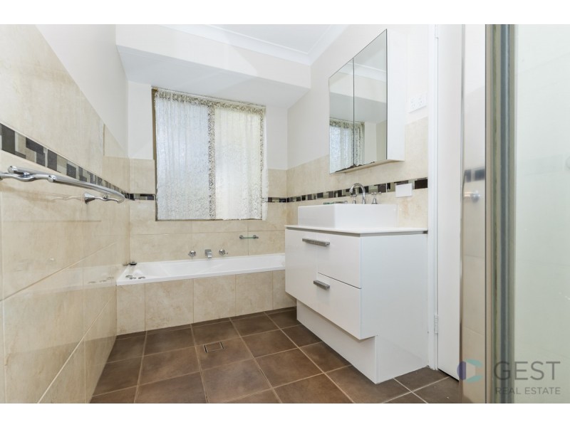 7B OAKWOOD COURT, Beechboro WA 6063